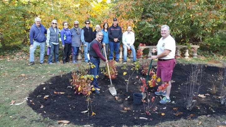 Cedarmere Preserve Raingarden Volunteers 2
